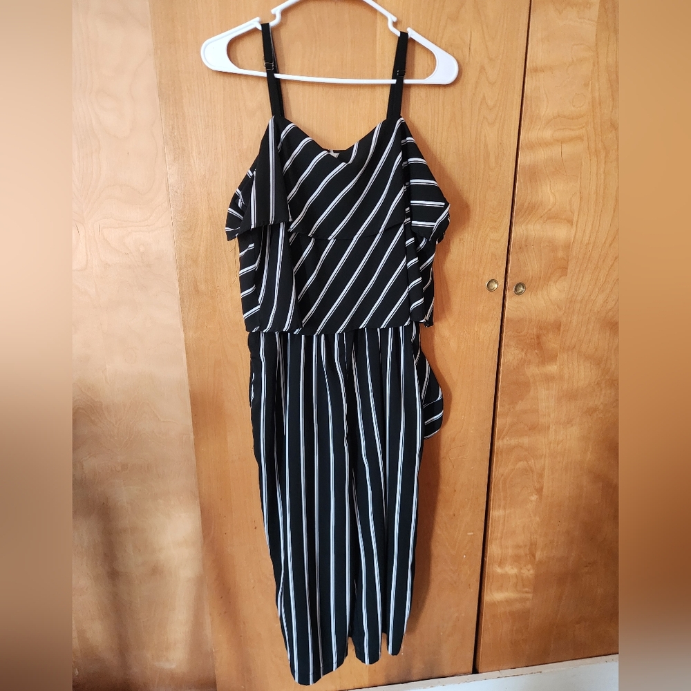 MELLODAY Monochrome Striped Romper Size L